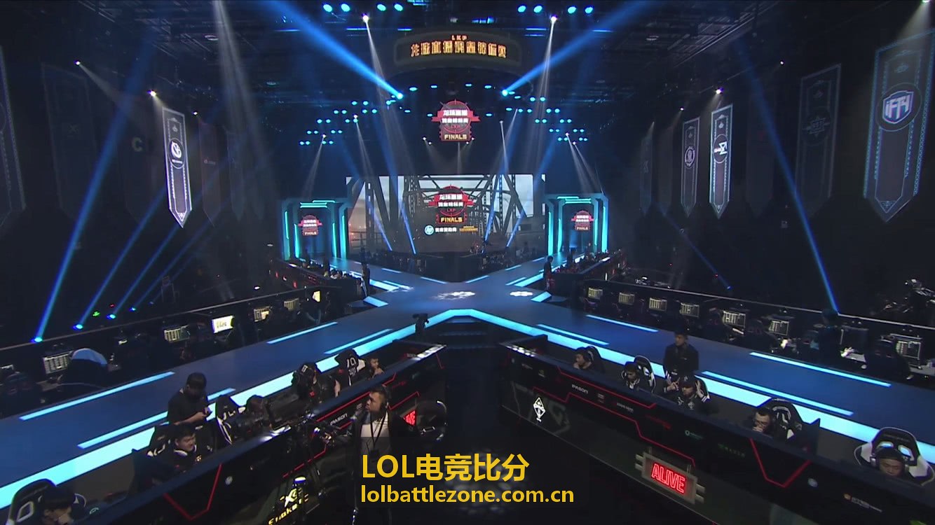 LOL电竞比分LPL联赛专题封面